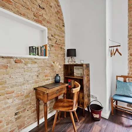 Arbio I Rustic Loft In Reuterkiez Apartment